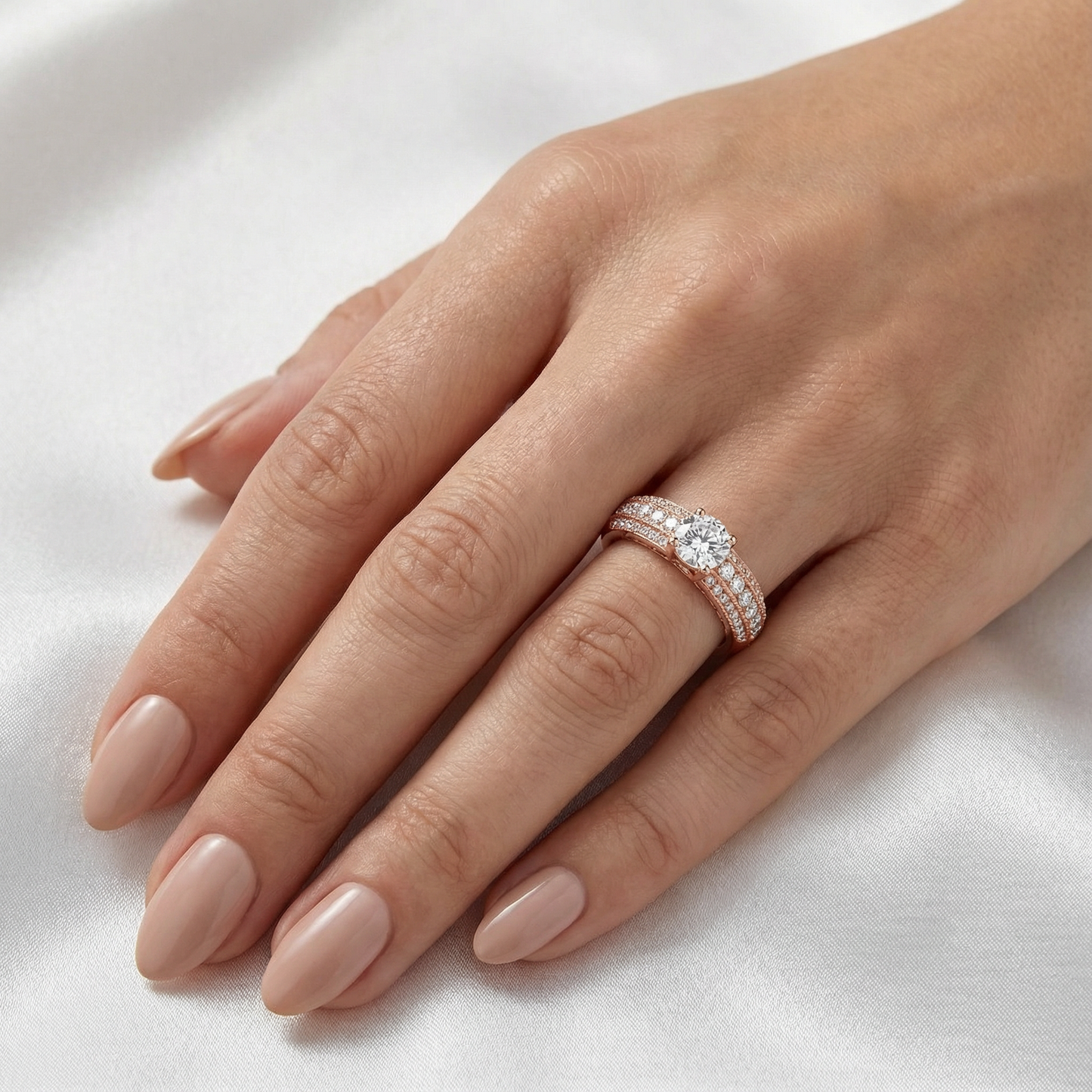 Auksinis žiedas su cirkoniais AUD0043