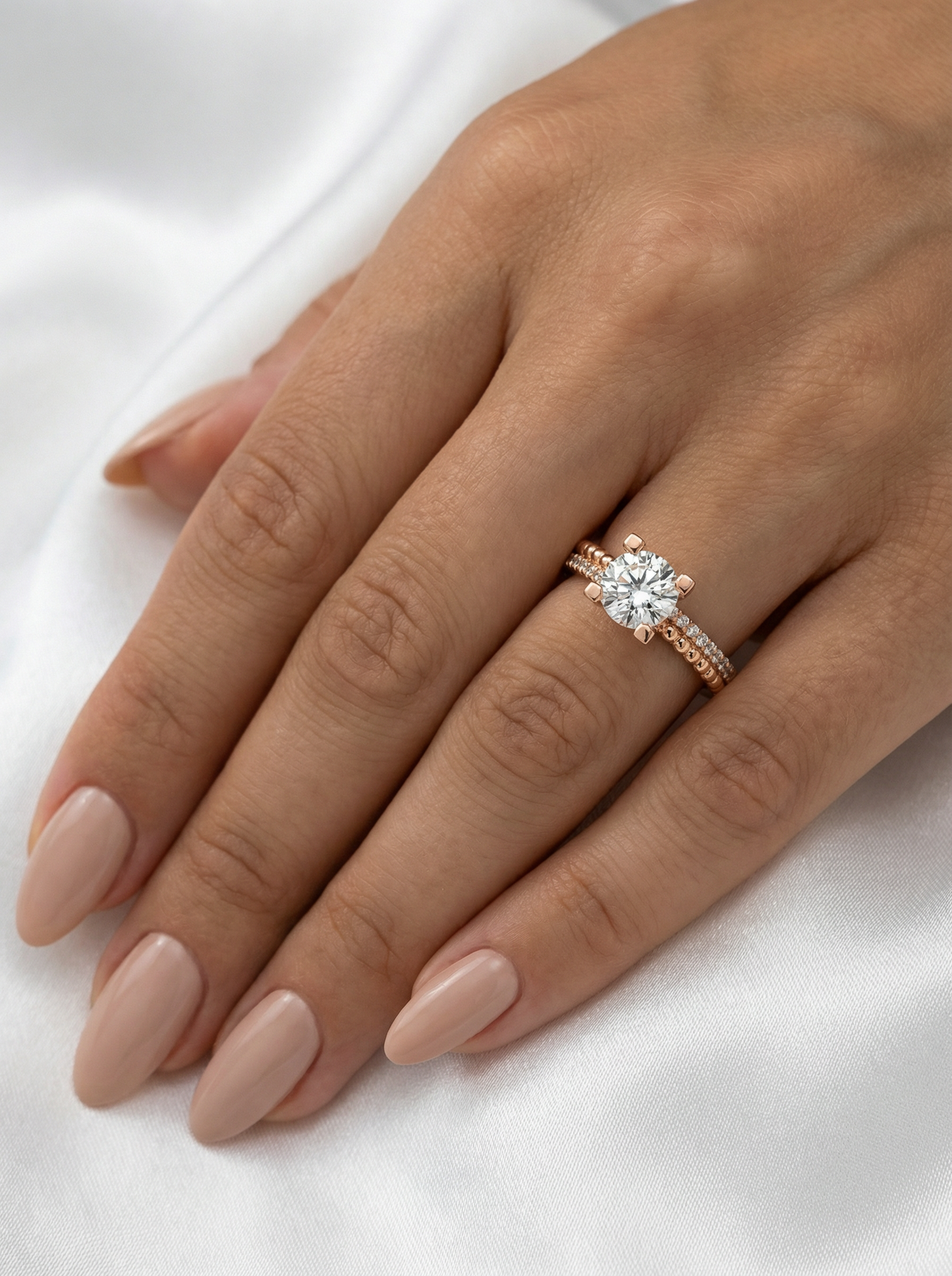 Auksinis žiedas su cirkoniais AUD010