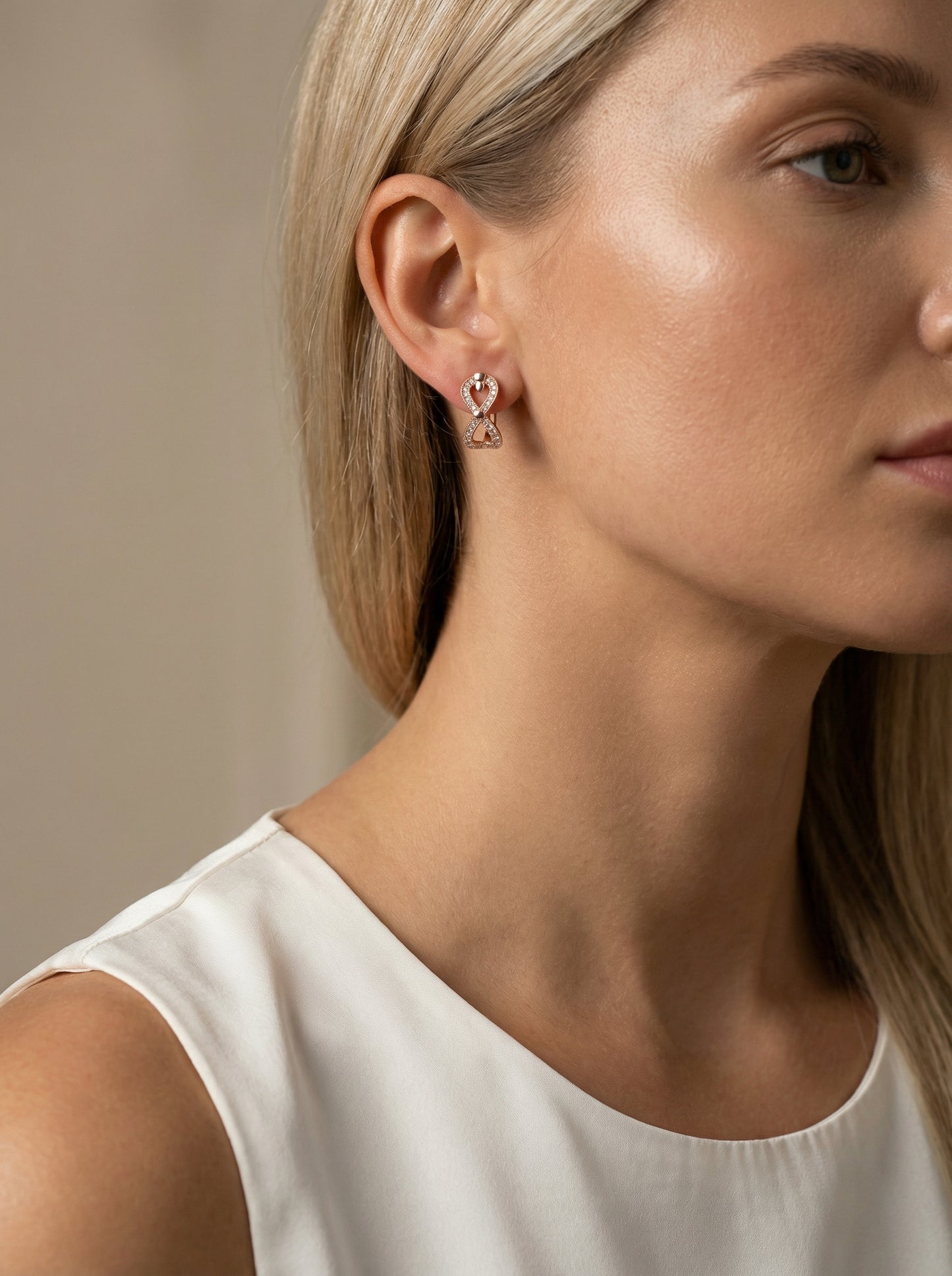 Auksiniai auskarai AUM117