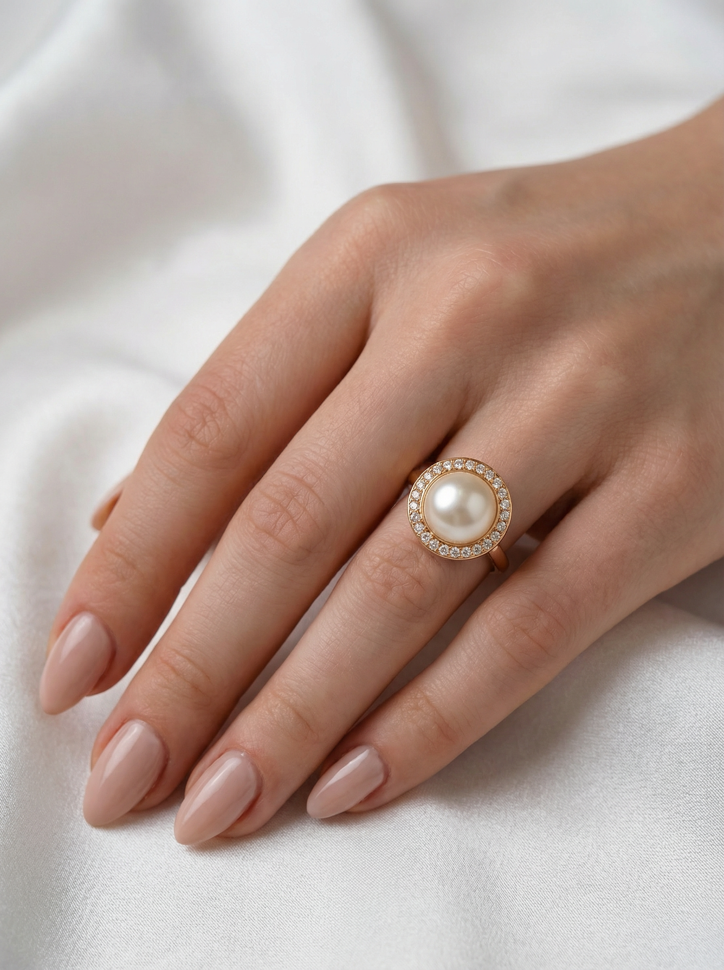 Auksinis žiedas su perlu NAZ124