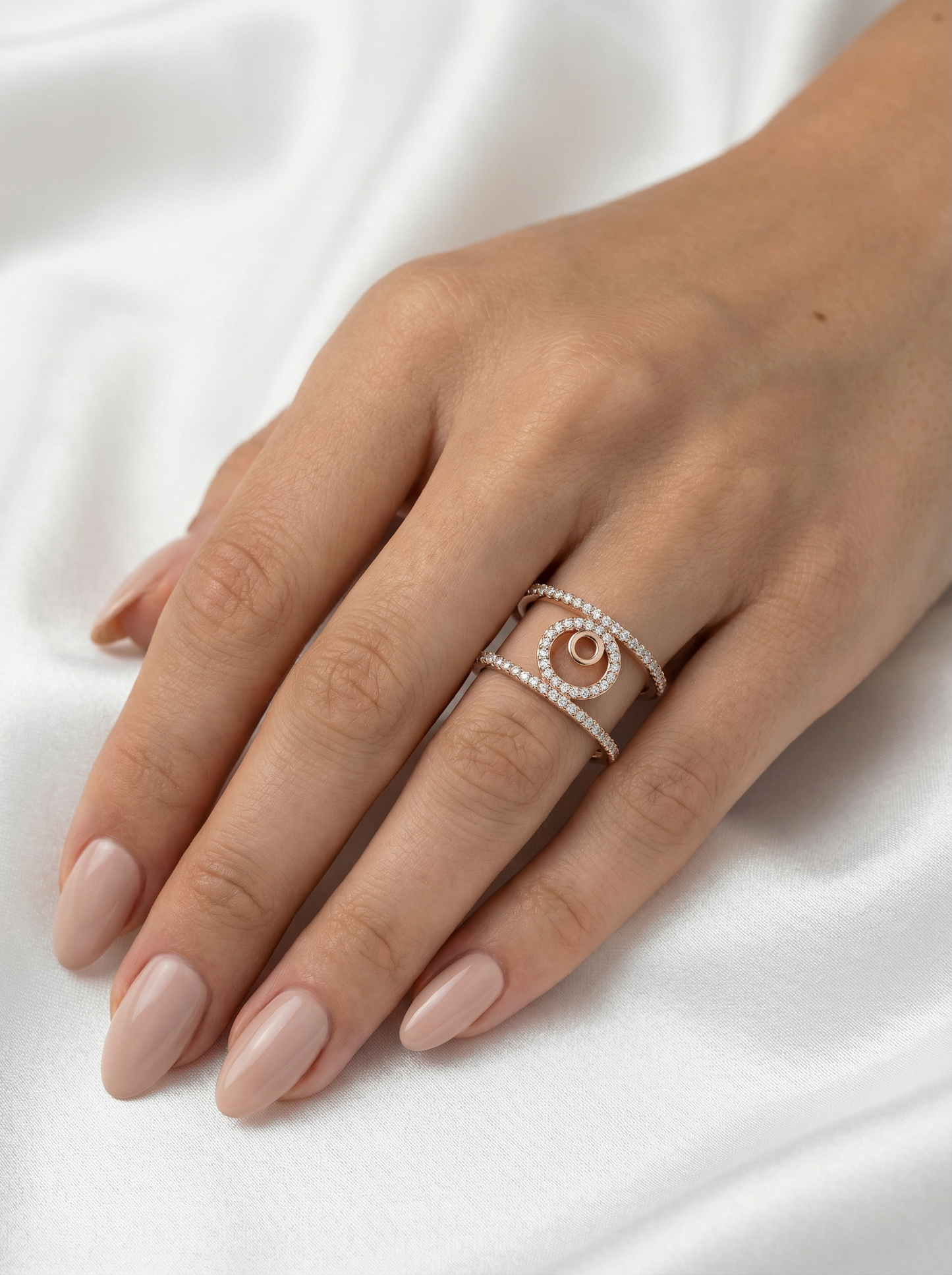 Auksinis žiedas su cirkoniais NEU007