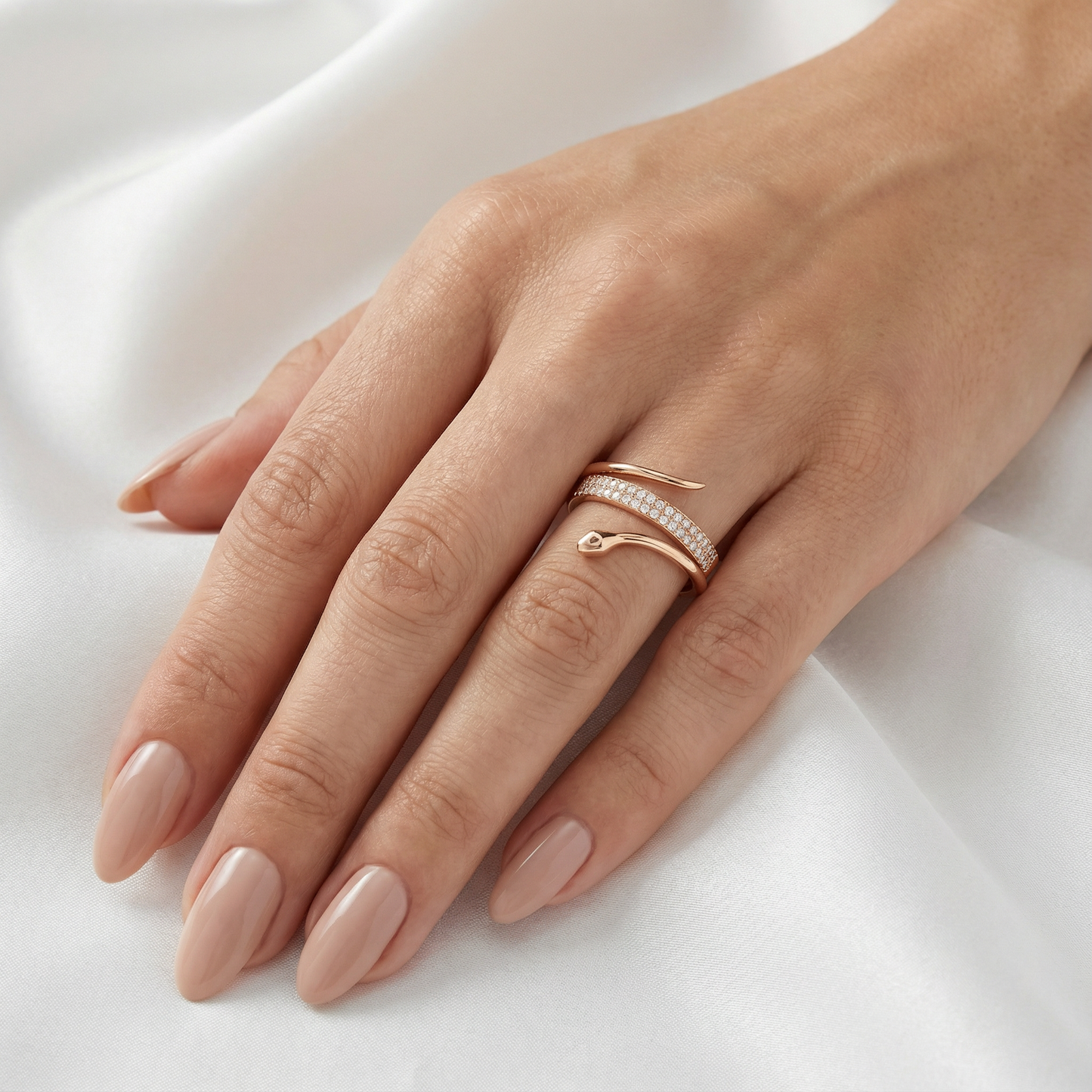 Auksinis žiedas su cirkoniais PMZ116