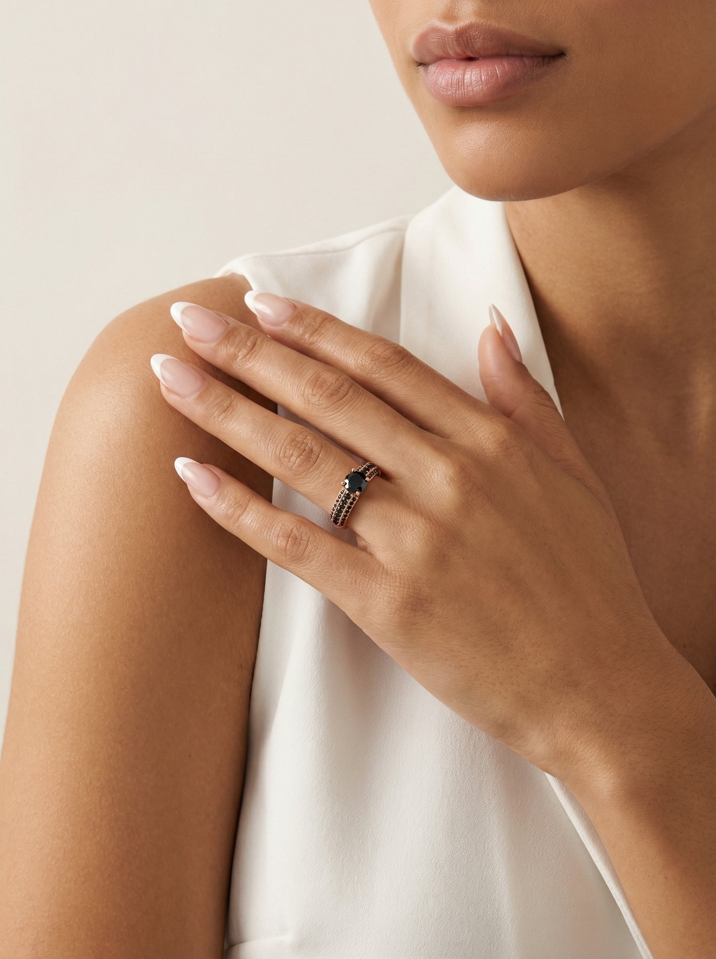 Auksinis žiedas su cirkoniais AUD0043