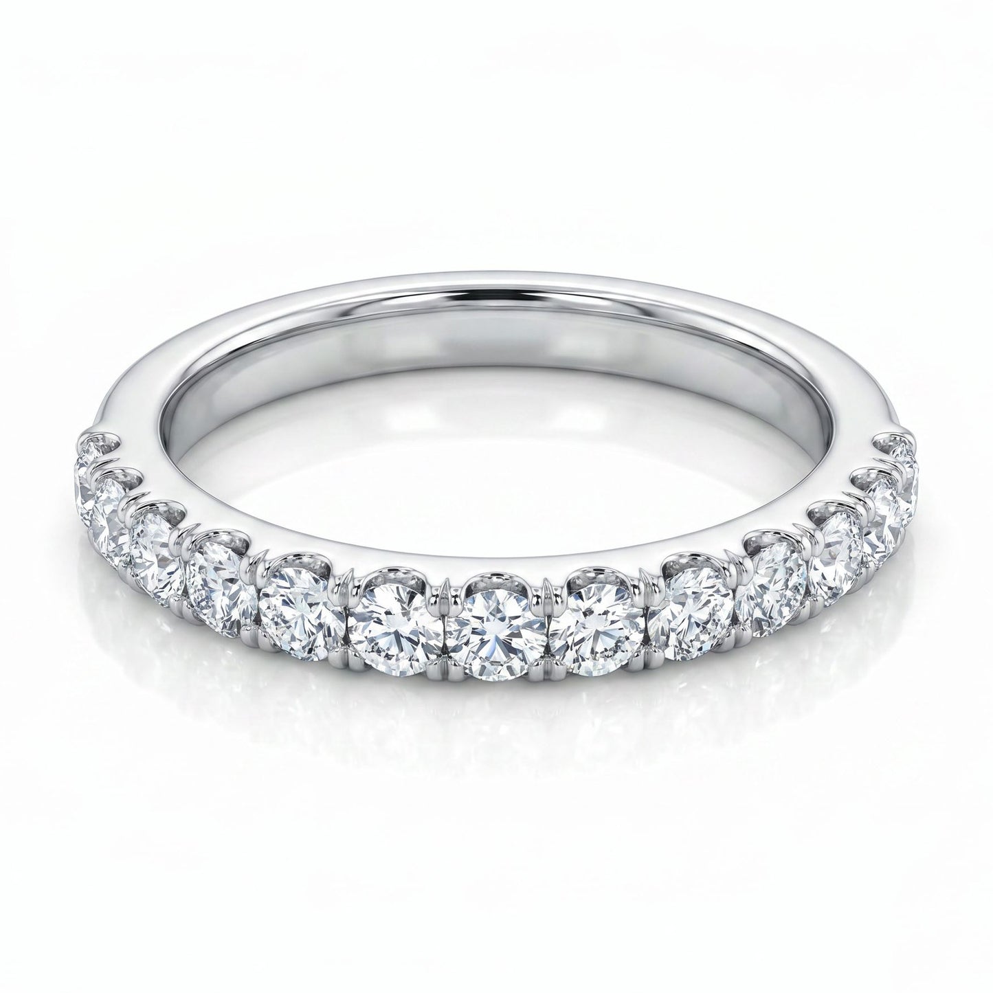 Balto aukso žiedas su briliantais "juostelė"