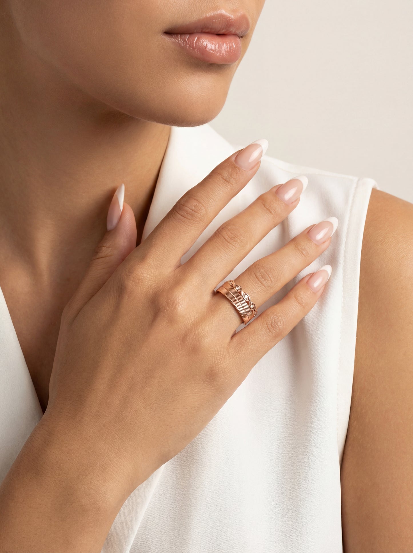 Auksinis žiedas su cirkoniais AUD037