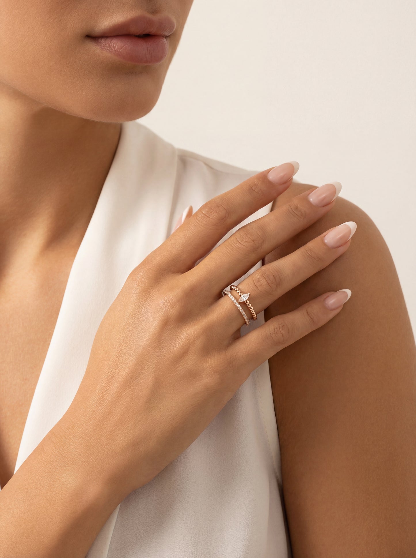 Auksinis žiedas su cirkoniais AUD058