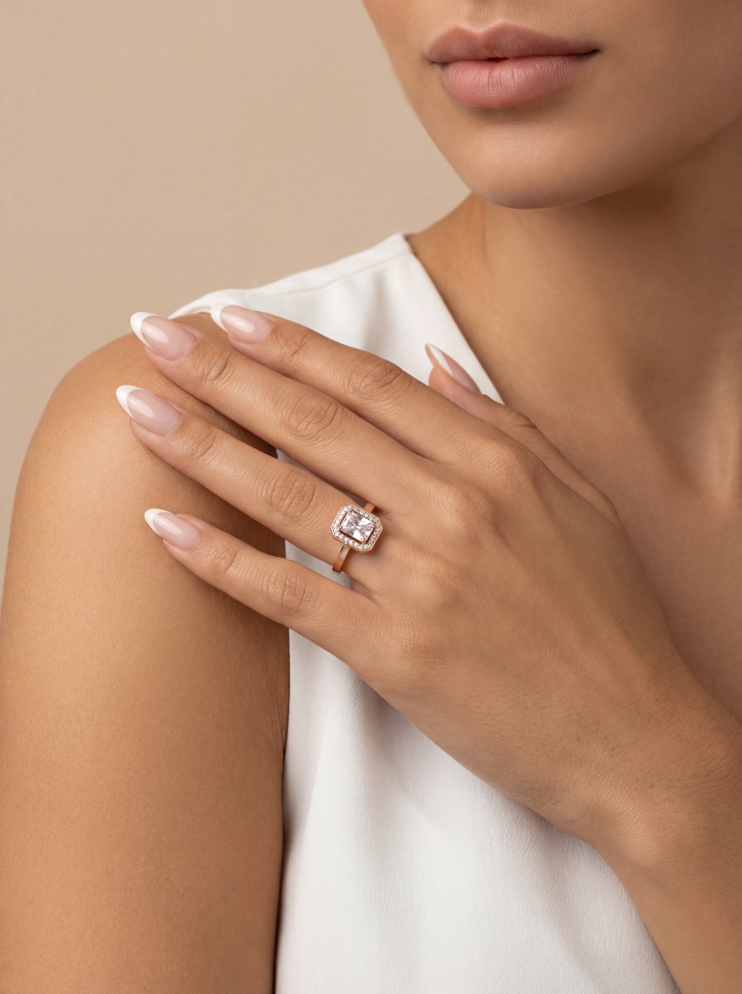 Stačiakampio formos auksinis žiedas „Art Deco“ DMZ163