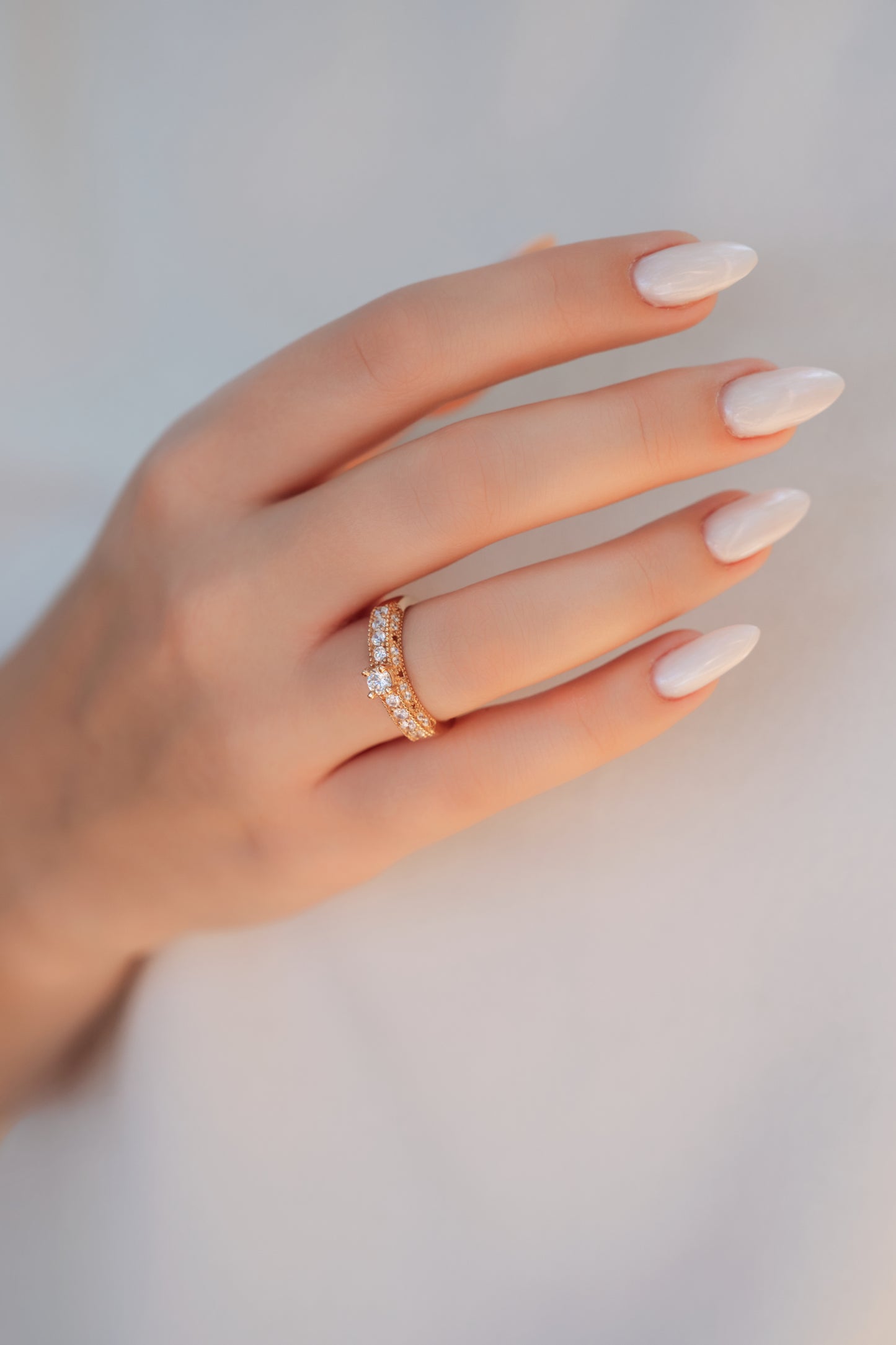 Auksinis žiedas su cirkoniais PMZ114