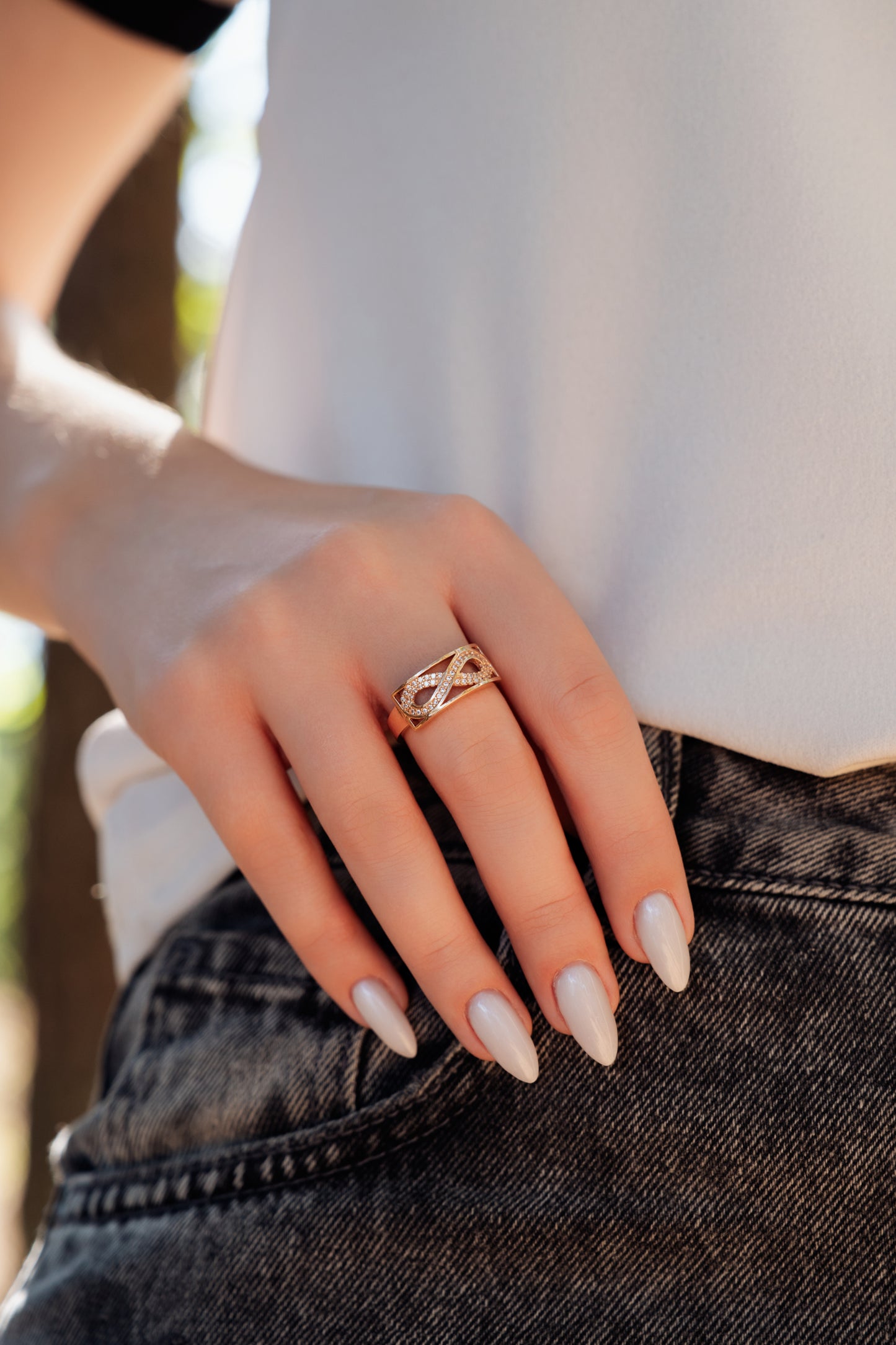 Auksinis žiedas su cirkoniais AA6