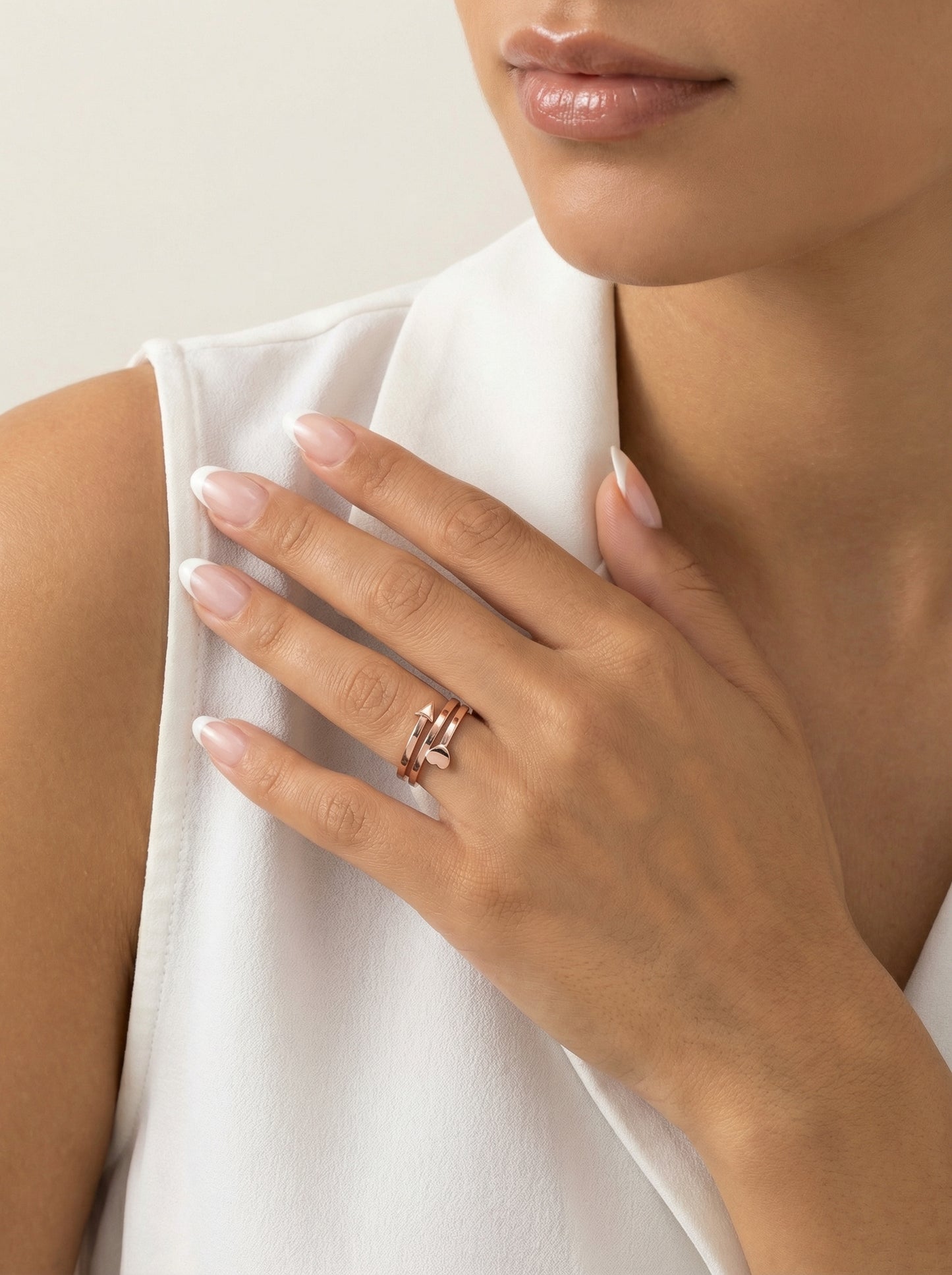 Auksinis žiedas su cirkoniais TUR0008